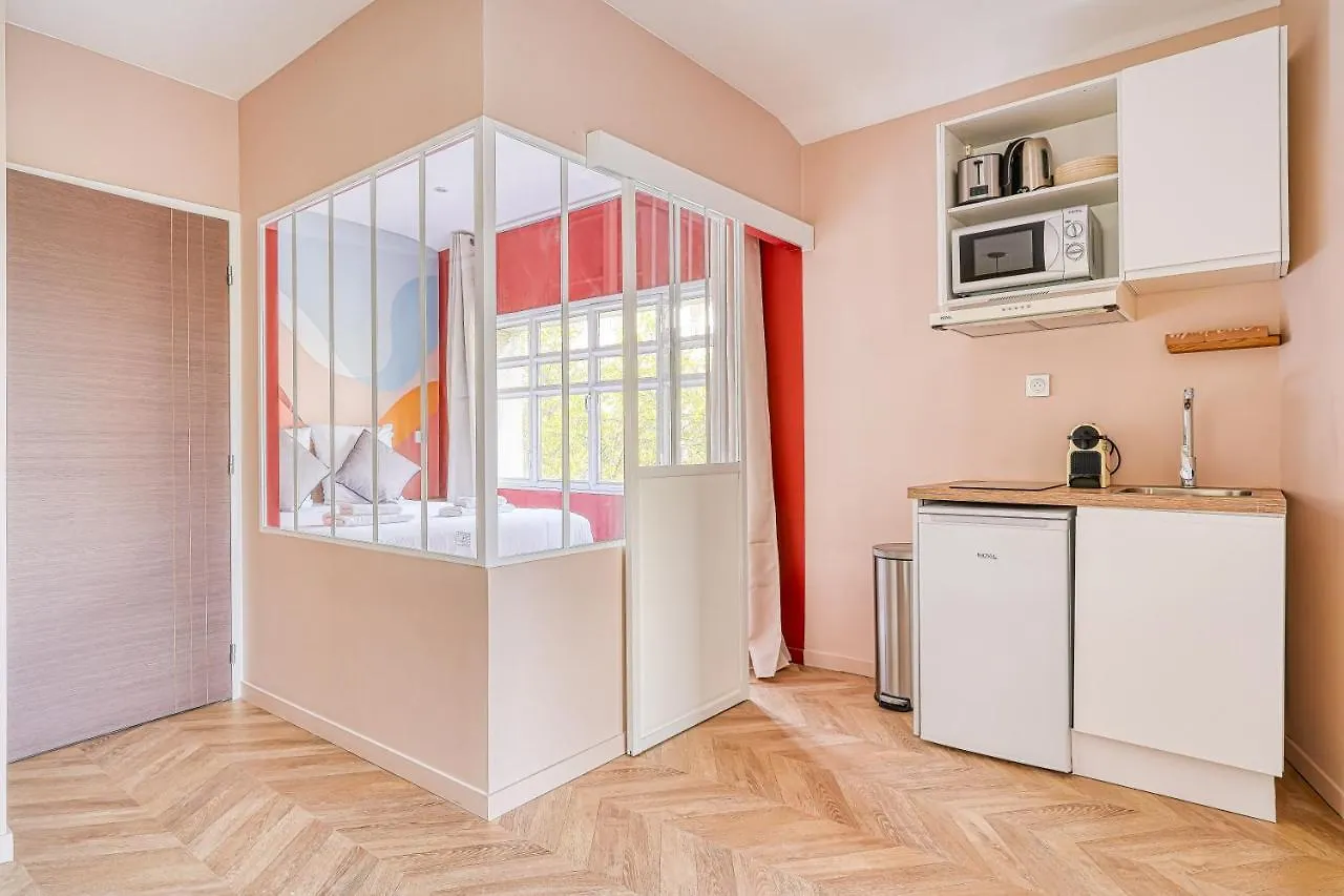 Appartement Proche Parc Monceau / Pereire Paris 0*,