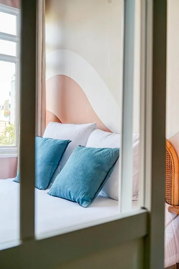 Appartement Proche Parc Monceau / Pereire Paris France